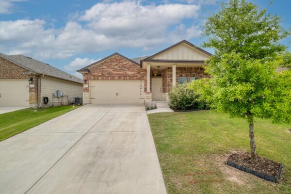 204 Taggart Trl, Jarrell