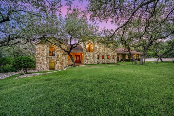 9111 Glenlake Dr, Austin