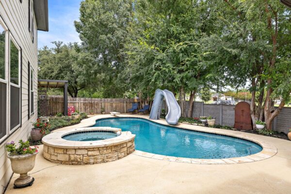 7002 Rambollet Ter, Round Rock