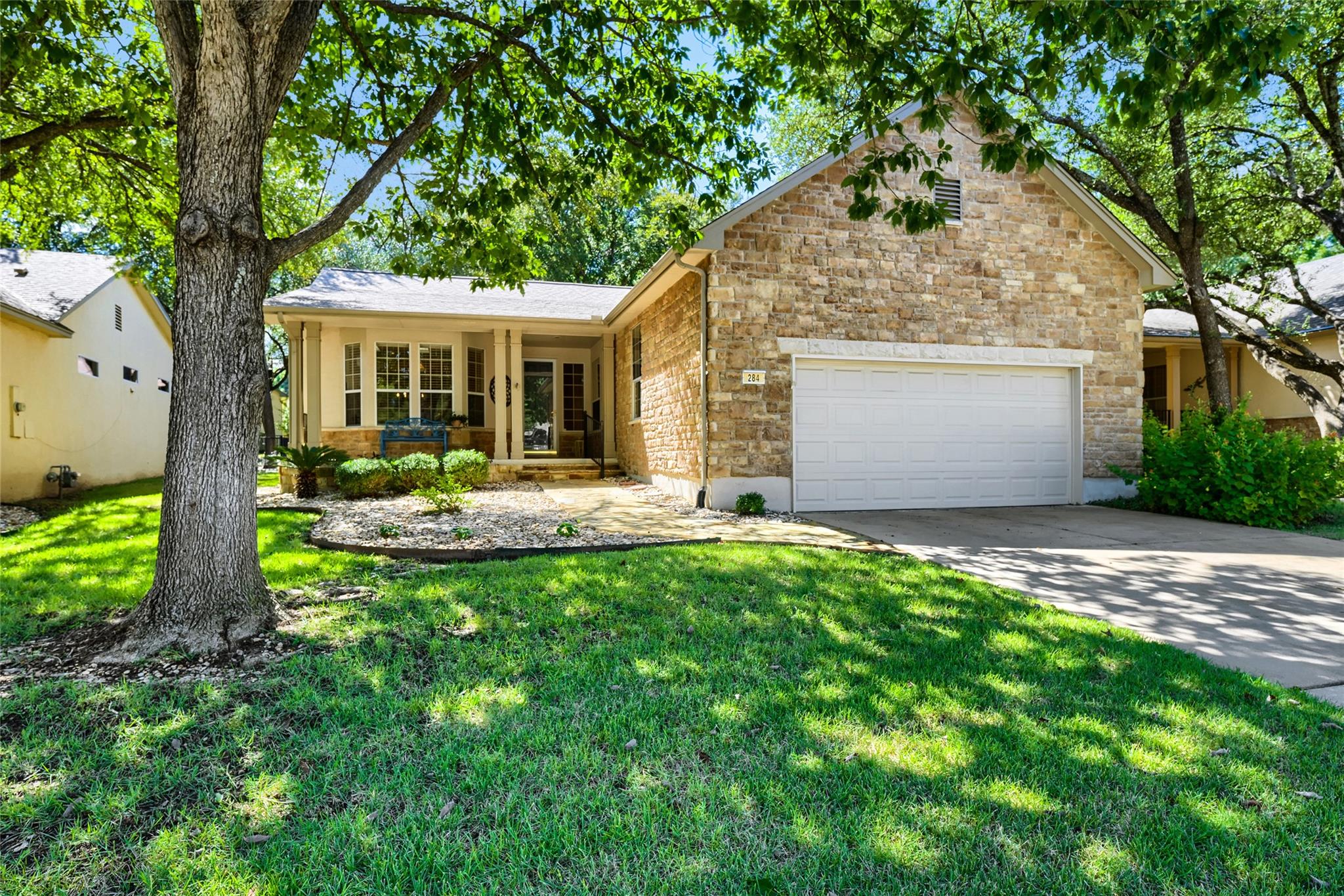 284 Whispering Wind Dr, Georgetown, TX 78633