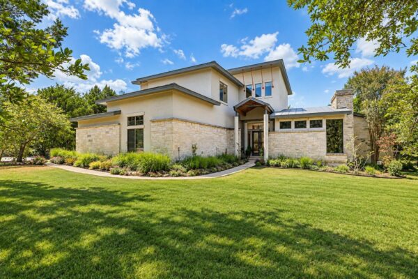 5910 Travis Woods Cv, Austin