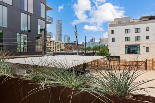 1305 E 6th St #13, Austin
