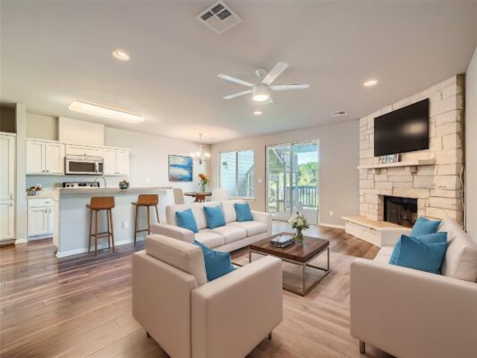 507 Venture Blvd S, Point Venture