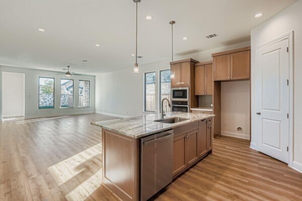 128 Prickly Poppy Loop, Kyle