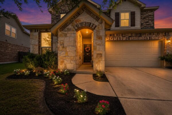 214 Cyril Dr, Hutto