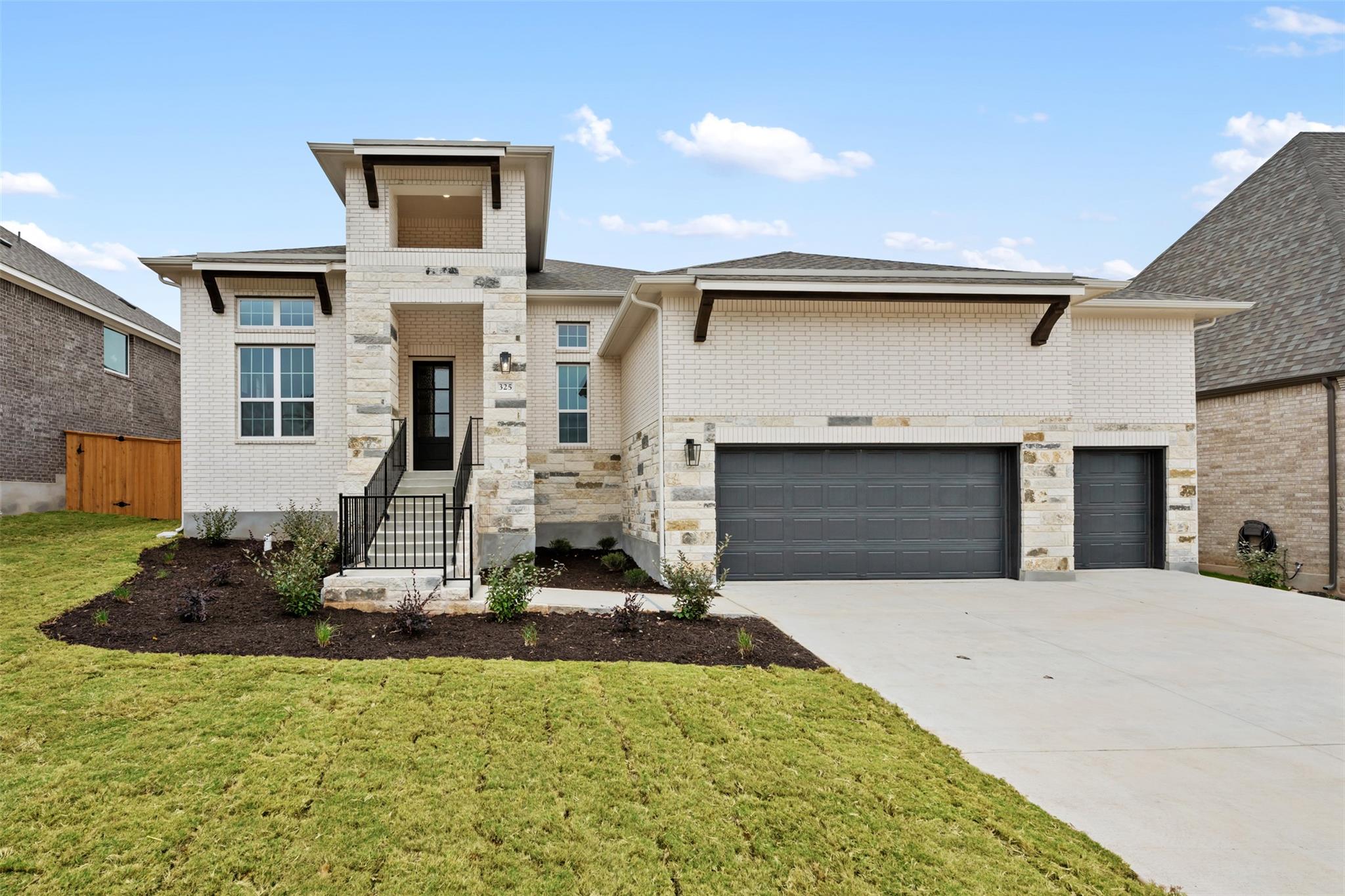 325 Knockout Rose Dr, San Marcos, TX 78666