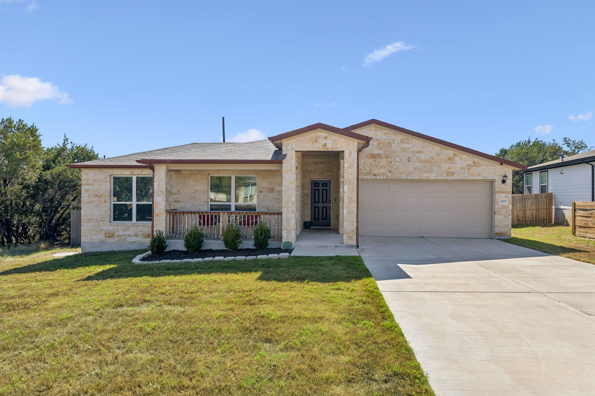 21607 Oregon Ln, Lago Vista, TX 78645
