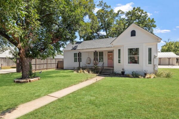 703 E HIGHWAY ST St, Fredericksburg