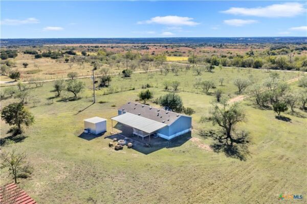 9902 County Road 210 None, Bertram