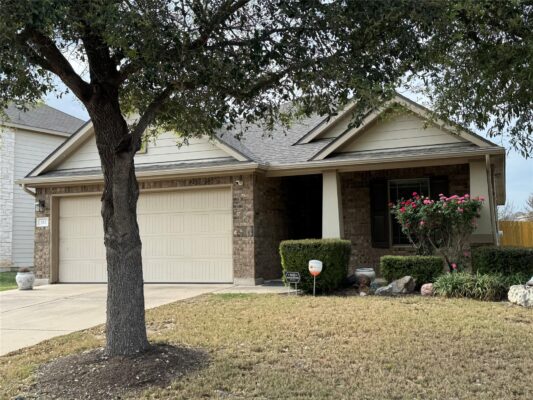 112 Eagle Owl Loop, Leander