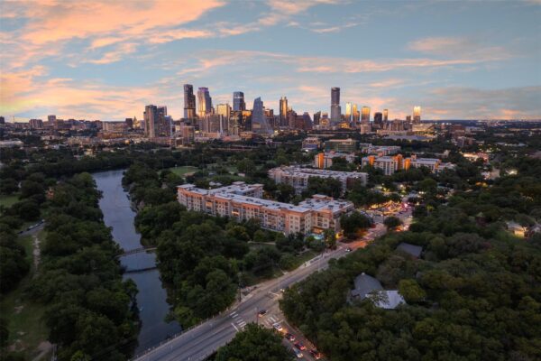 1900 Barton Springs Rd #3031, Austin