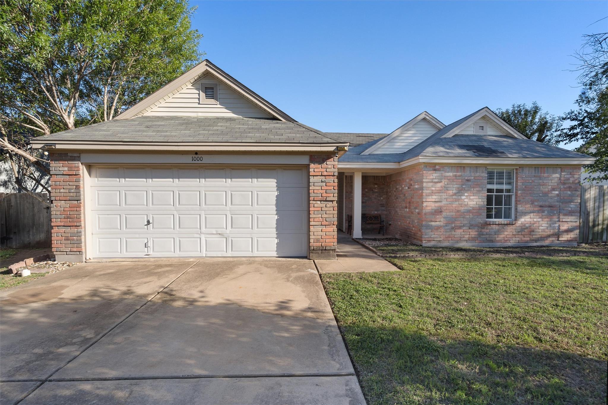 1000 Deer Grove Dr, Cedar Park, TX 78613