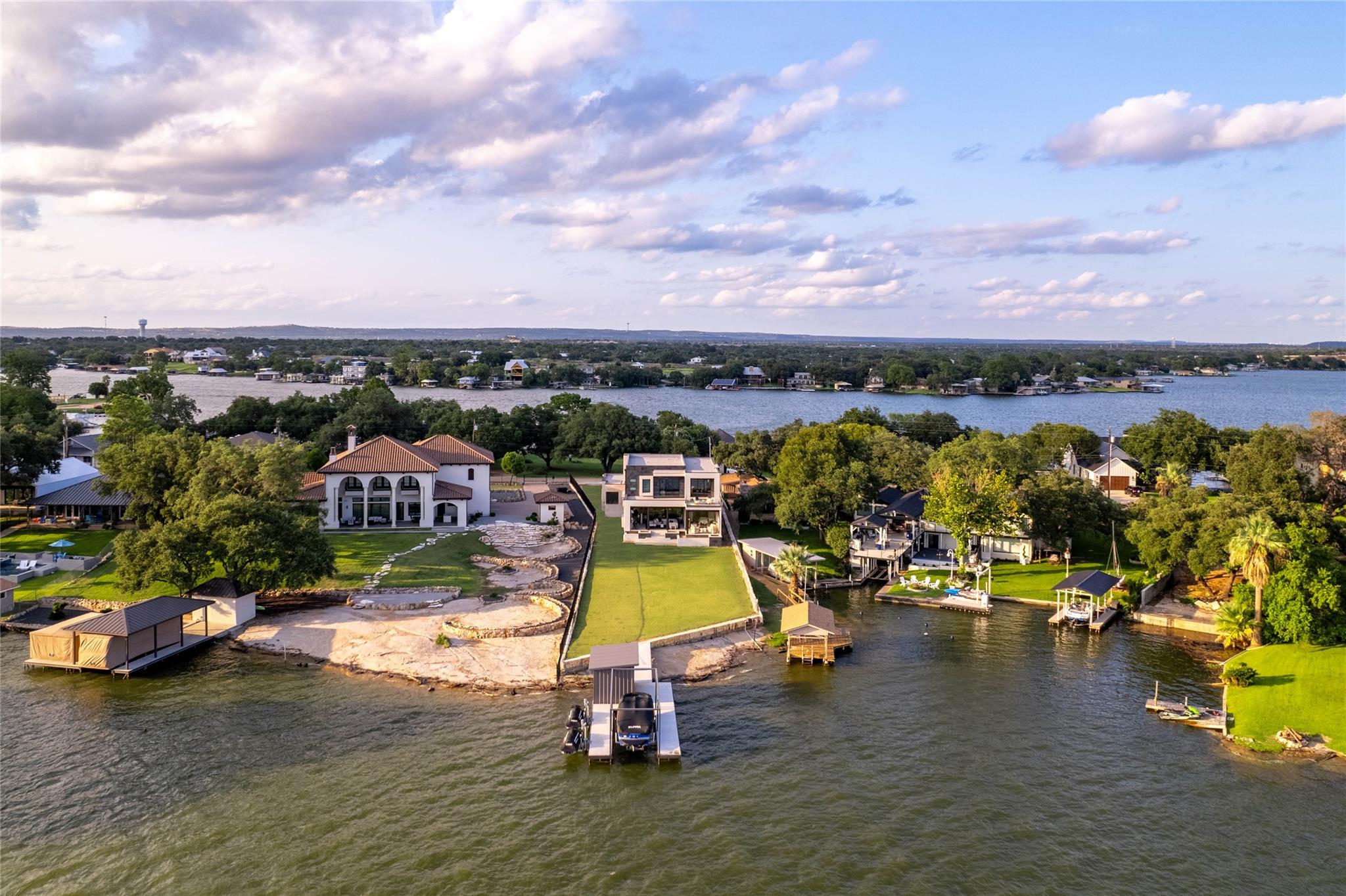 2512 Belaire East Ln, Granite Shoals, TX 78654