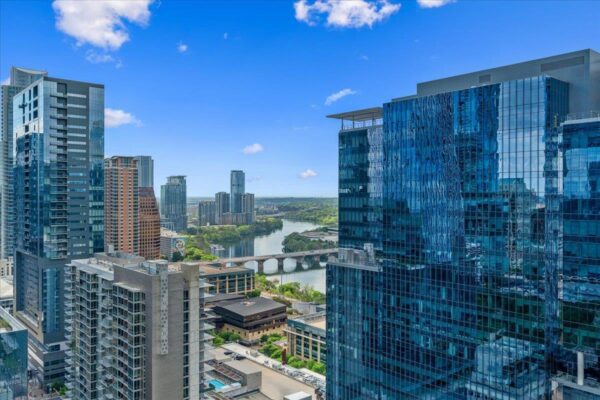 360 Nueces St #2807, Austin