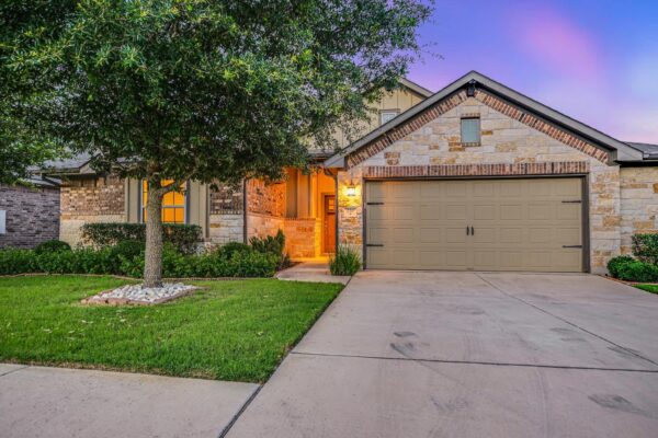 220 Allegrini St, Leander