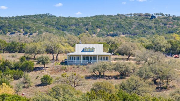 6350 Mount Sharp Rd #B, Wimberley