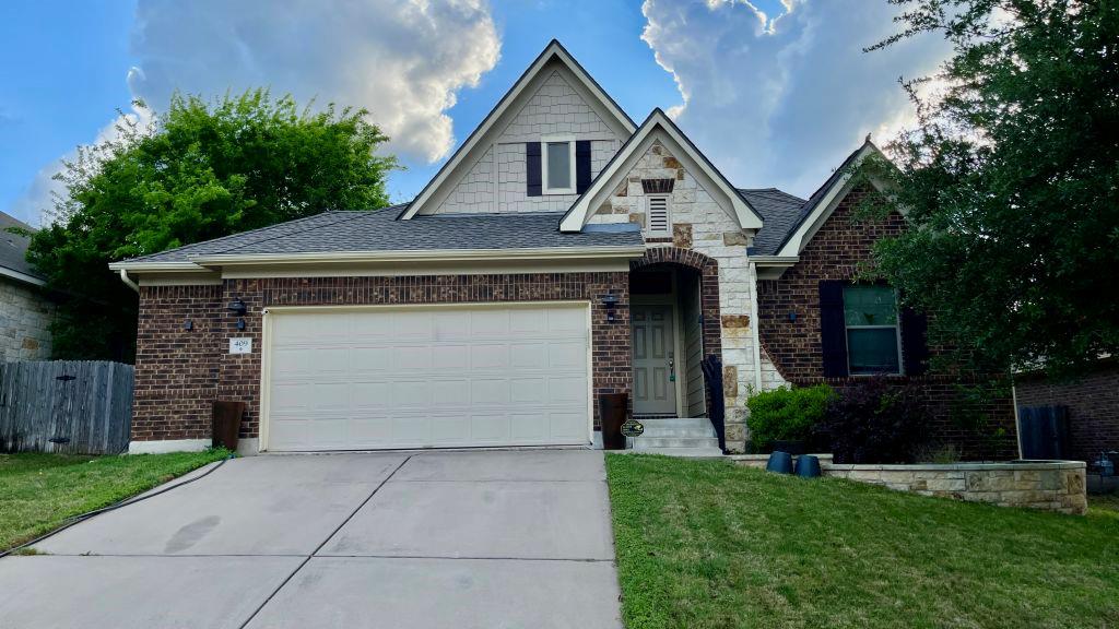 409 Chaparral Dr, Leander