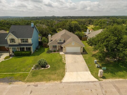 55 Sprucewood Dr, Wimberley