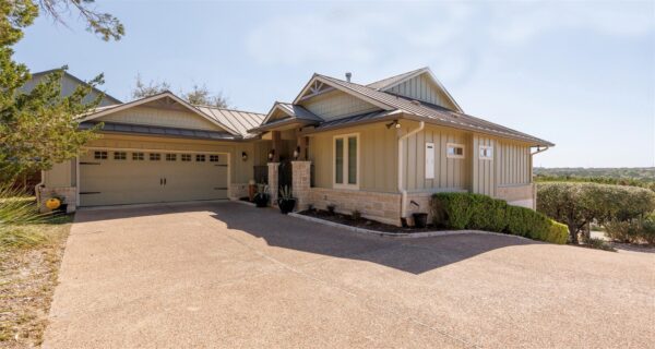 261 Barber Dr, Wimberley