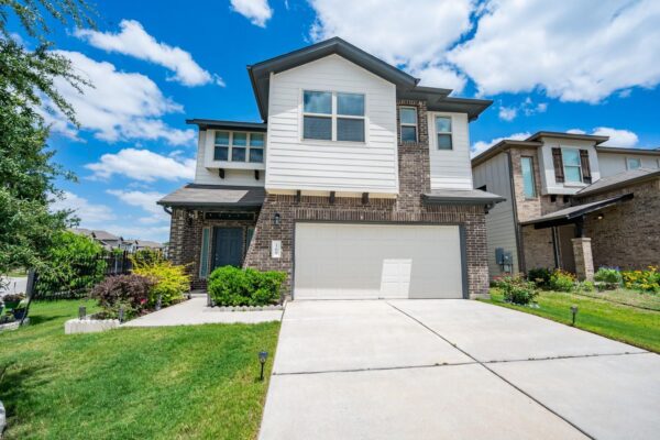 169 Mayney Ln, Leander