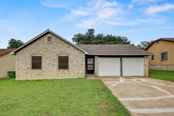2203 Frontier Trl, Round Rock