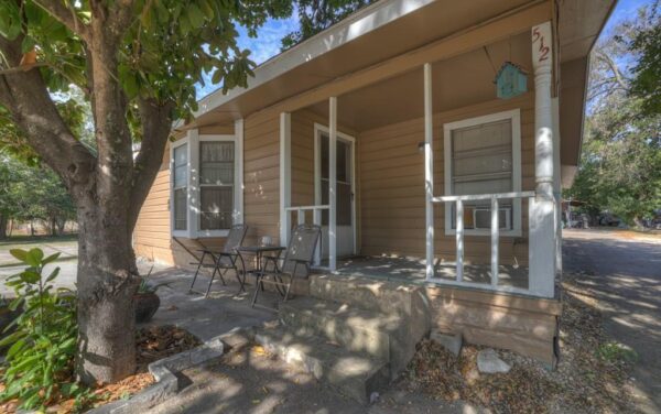 512 Valley St, San Marcos
