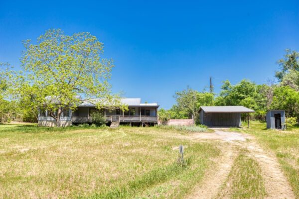 8612 Fm 1854 None, Dale