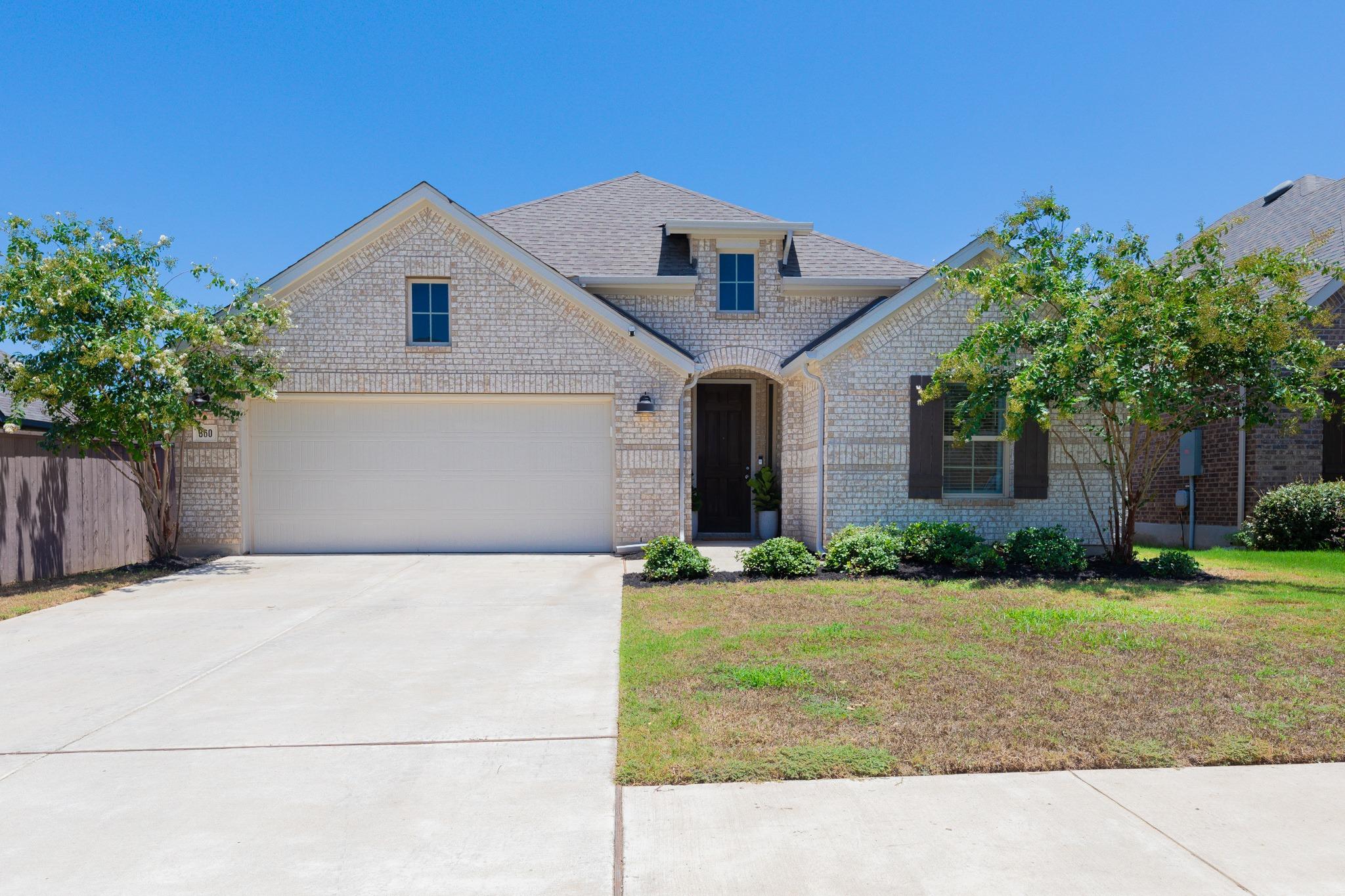 360 Jefferson Dr, Kyle, TX 78640