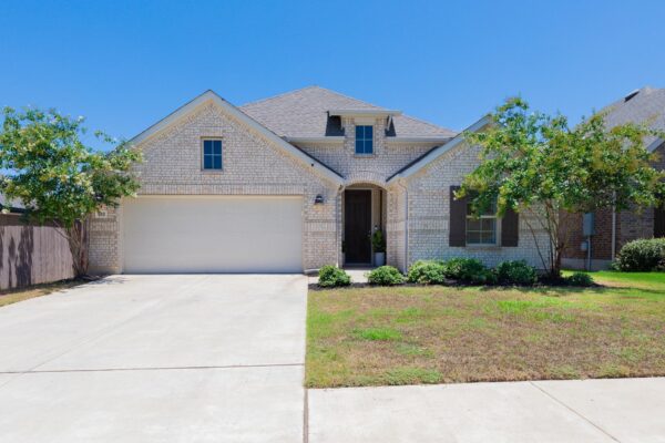 360 Jefferson Dr, Kyle