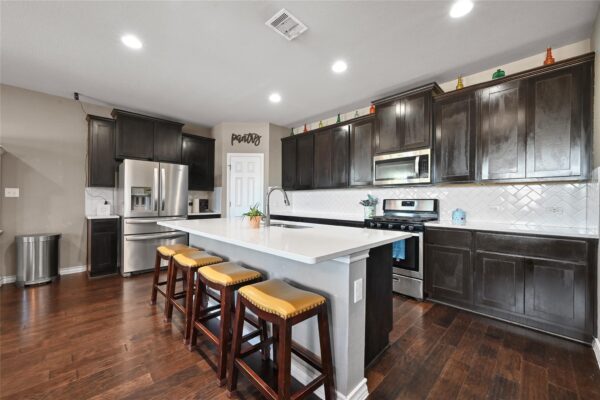 160 Thornless Cir, Buda
