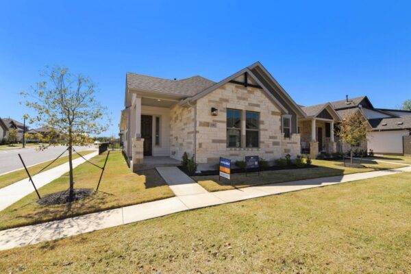 338 Orleanian Dr, Buda
