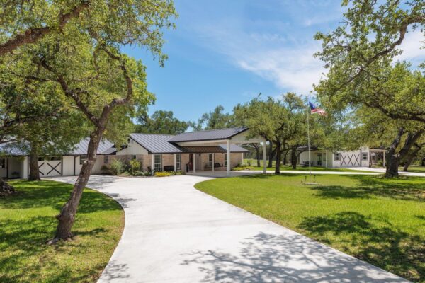 10229 Oliver Dr, Austin