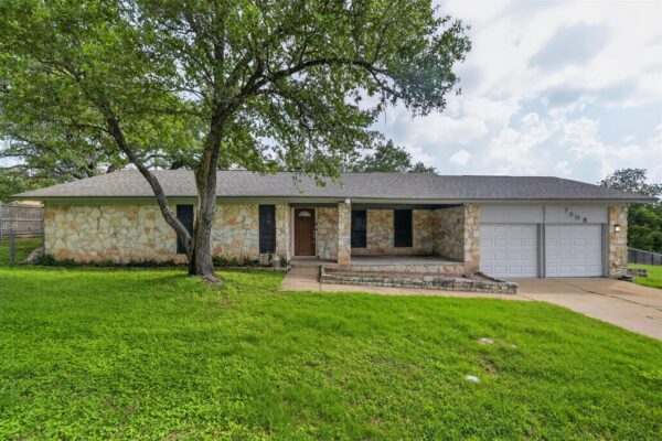 1308 May Dr, Austin
