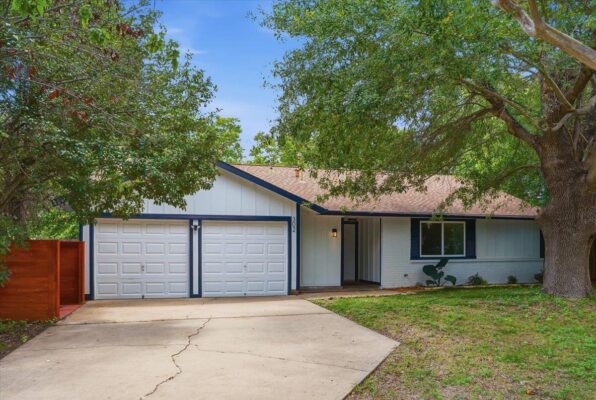 302 Shadow Bend Cv, Austin