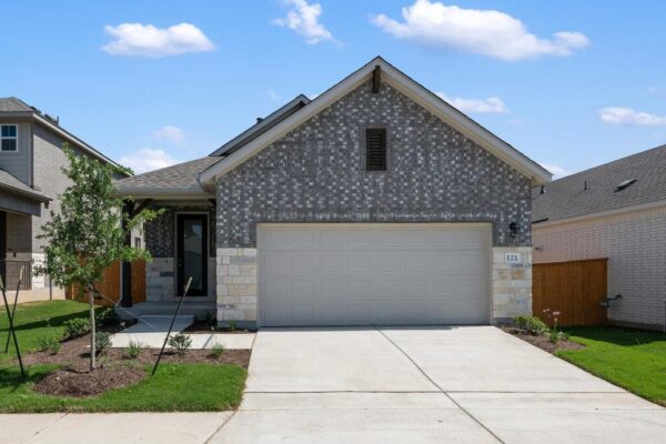 121 Knockout Rose Dr, San Marcos