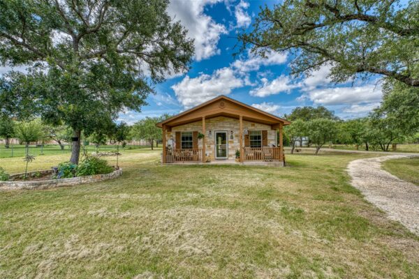 160 County Road 141 None, Burnet
