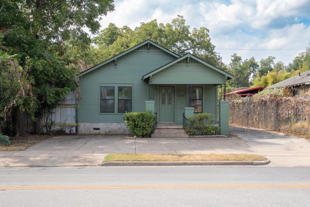 2703 E Cesar Chavez St, Austin, TX 78702