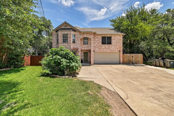 104 N Sumac Ln, Georgetown