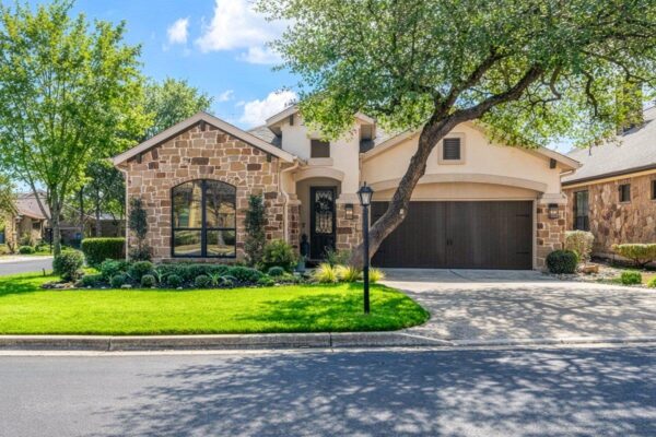 23 Prestonwood Cir, Lakeway