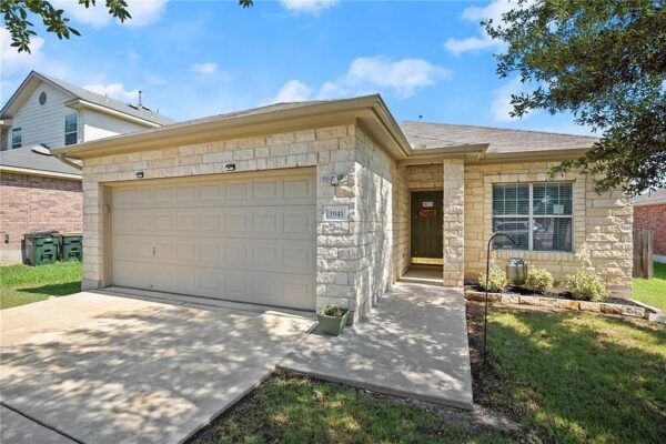 1941 Amberwood Loop, Kyle