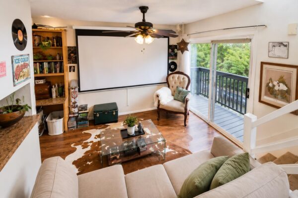 912 W 22 1/2 St #F, Austin