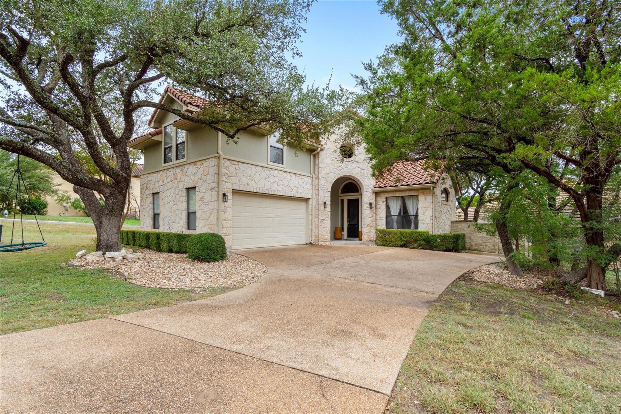 6 Monarch Oaks Ln, Austin
