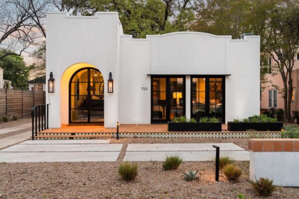 713 E 32nd St, Austin