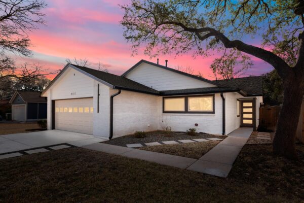 9717 Anderson Village Dr, Austin