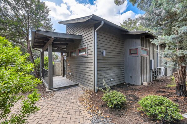 2113 Barbaro Way #14, Spicewood