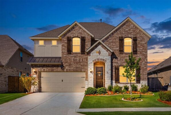 18012 Clairess Ln, Manor