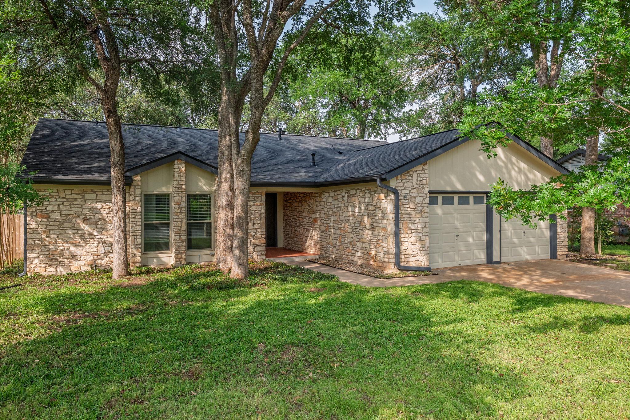 4506 Oak Creek Dr, Austin, TX 78727