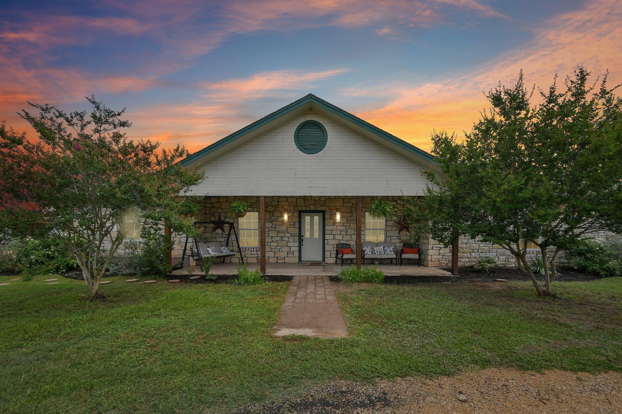 4014 FM 713 None, Lockhart, TX 78644