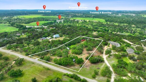 385 Country Ln, Dripping Springs