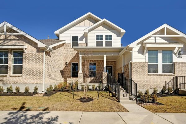 497 Orleanian Dr #B, Buda